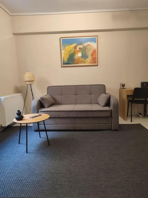 Central Living Athena Bagian luar foto